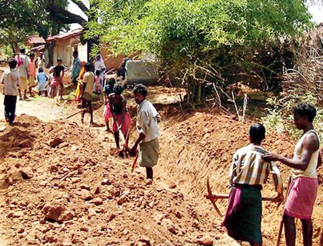 मनरेगा नियुक्ति में धांधली वो नियम के विरुद्ध नियुक्ति जांच का मांग पकड़ भारत 4653